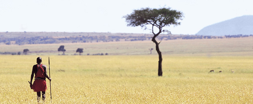 Masais dans la plaine du Mara